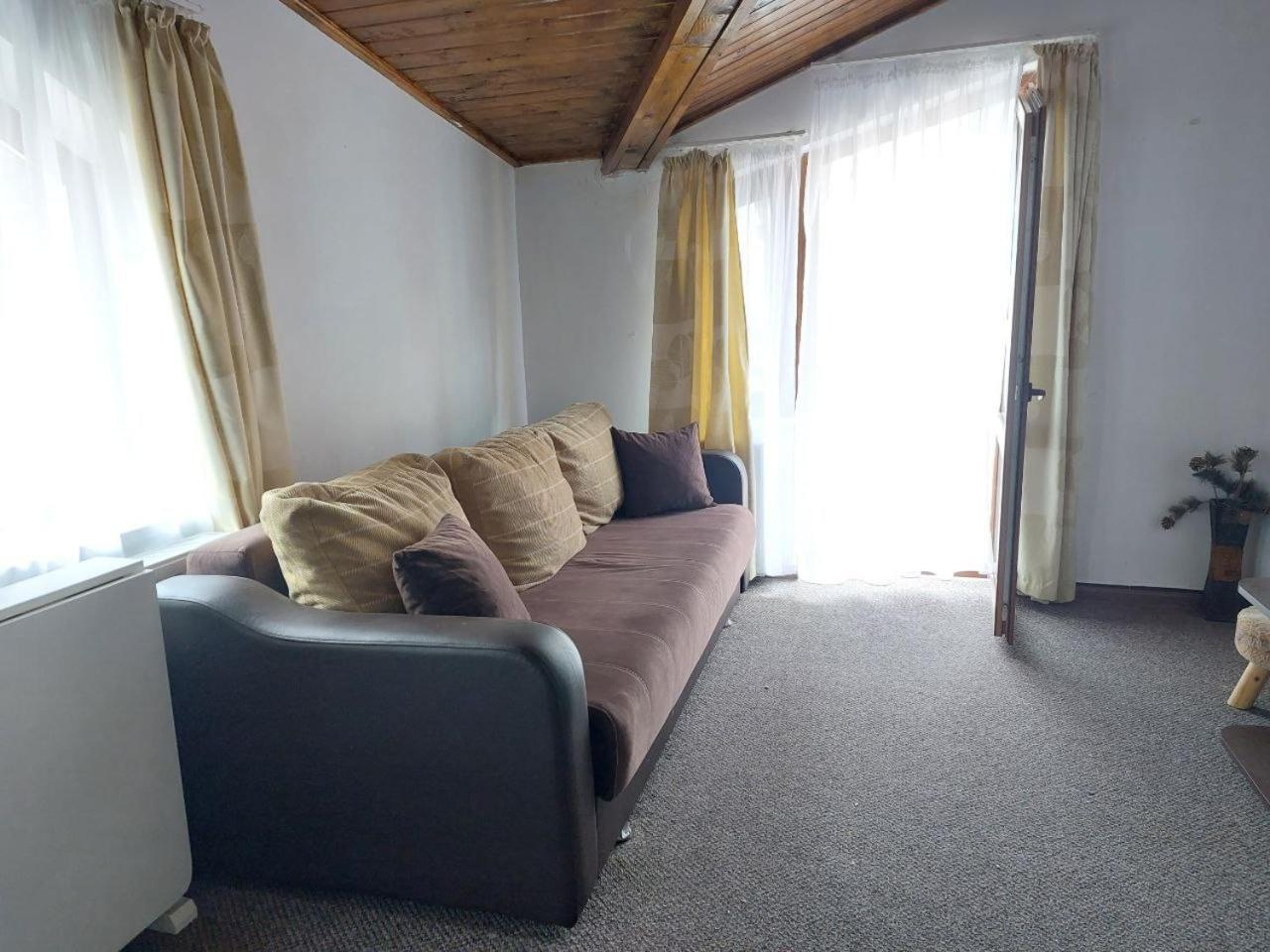 Vila Foc Alb Apartamente-Буштени Экстерьер фото